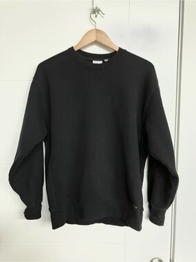 Aritzia TNA Boyfriend Fit Cozy Fleece Sweatshirt